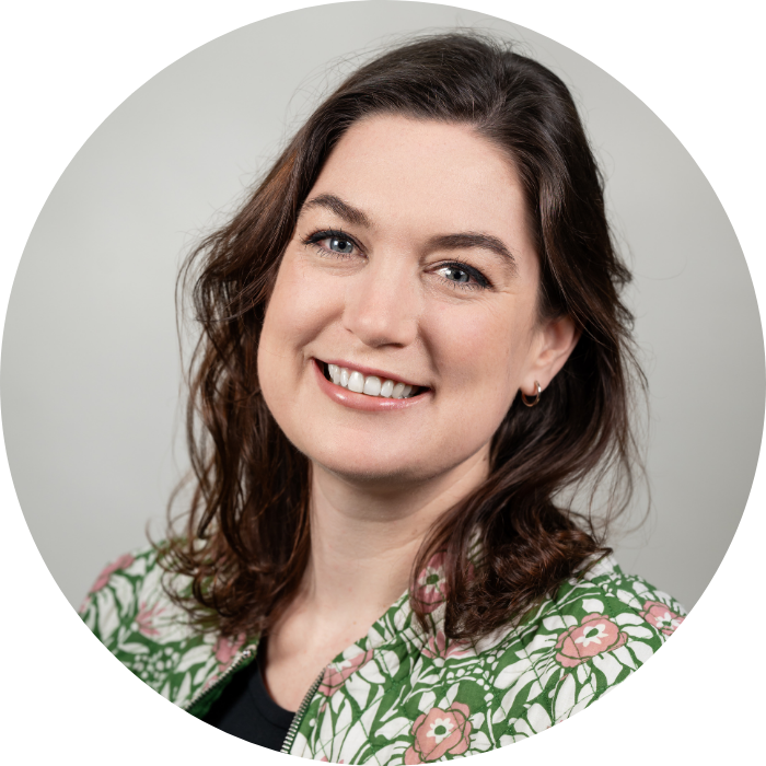 Anita Davies — Associate Coach