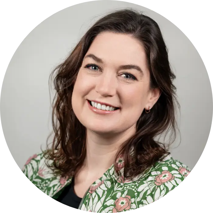 Anita Davies — Associate Coach